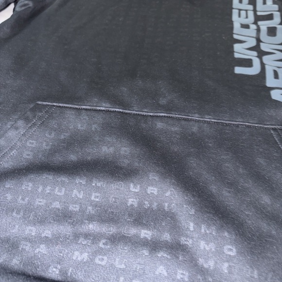 UNDER ARMOUR ―Boys Youth Large LOOSE Black/Gray/Blue Graphic Hoodie Sweatshirt - Picture 2 of 11